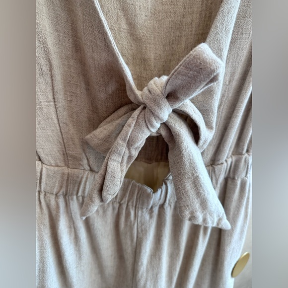 MPC boutique linen jumpsuit - Picture 2 of 7